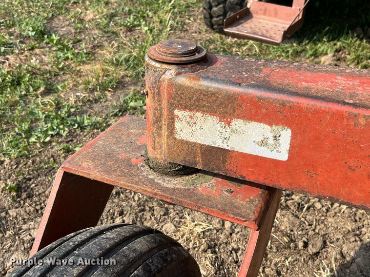 image for item LB9014 1982 Hesston 6550  swather / windrower