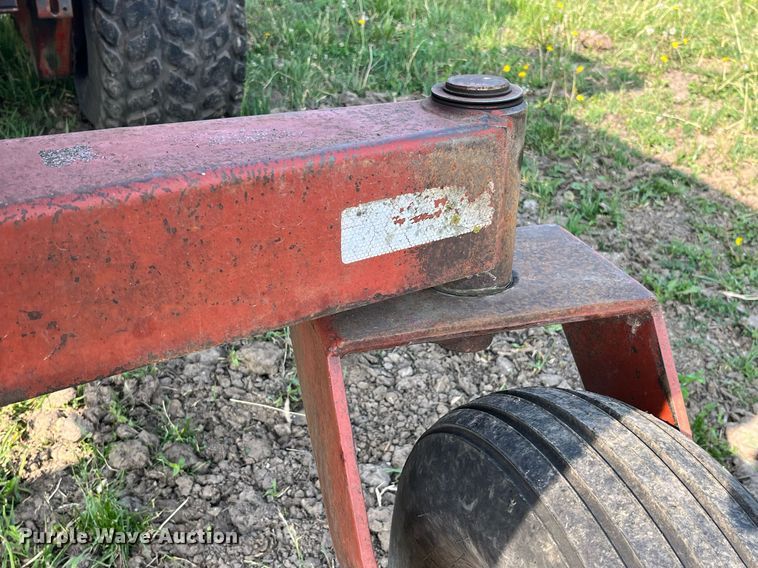 image for item LB9014 1982 Hesston 6550  swather / windrower