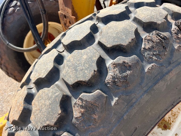 image for item LB9366 Hancock  elevating scraper