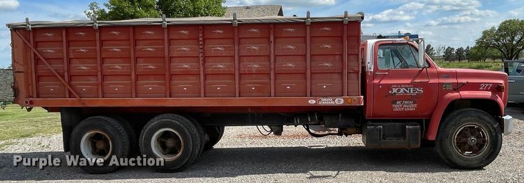 image for item LB9368 1977 Chevrolet C65  grain truck