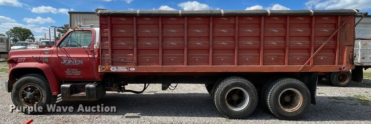 image for item LB9368 1977 Chevrolet C65  grain truck