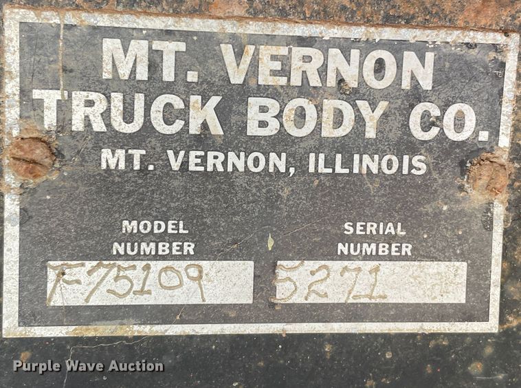 image for item LB9368 1977 Chevrolet C65  grain truck