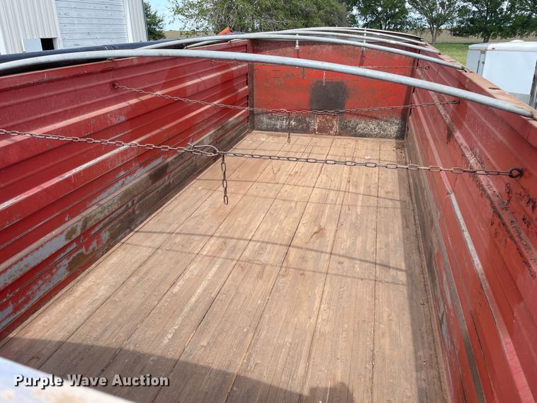 image for item LB9368 1977 Chevrolet C65  grain truck