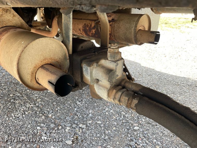 image for item LB9368 1977 Chevrolet C65  grain truck