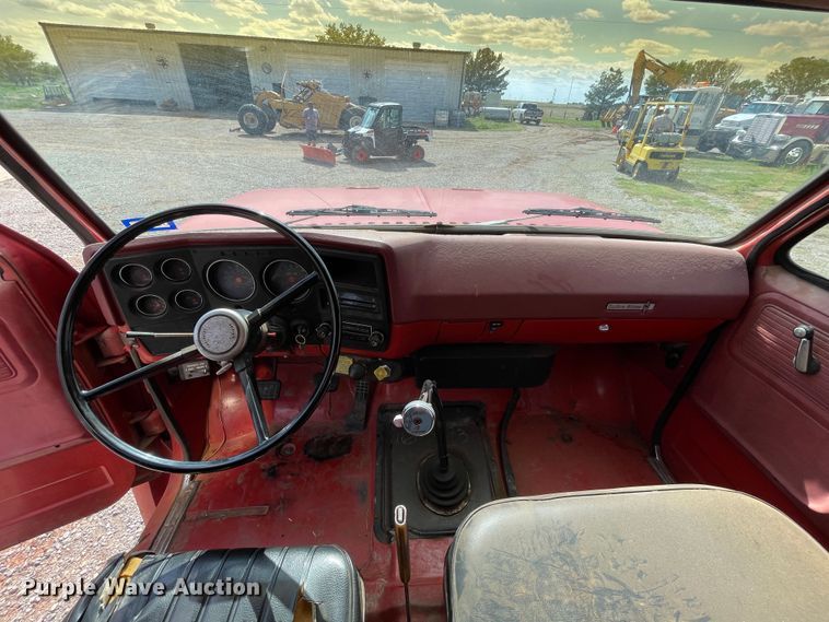 image for item LB9368 1977 Chevrolet C65  grain truck