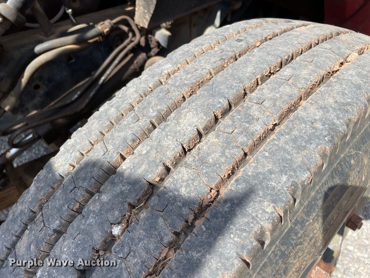 image for item LB9368 1977 Chevrolet C65  grain truck