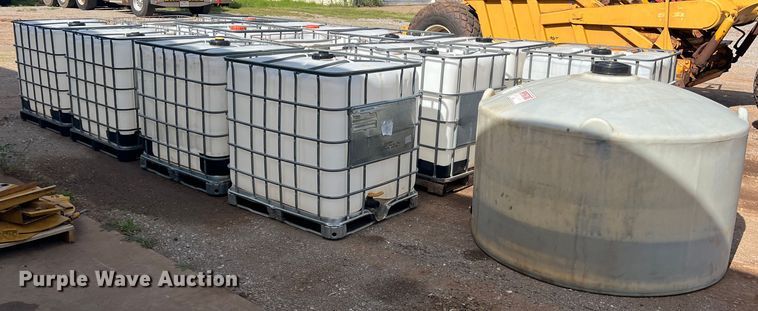 image for item LB9371 (13) 500 gallon poly tanks