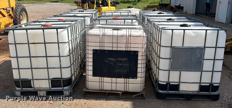 image for item LB9371 (13) 500 gallon poly tanks