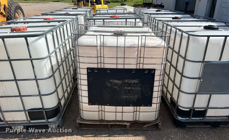 image for item LB9371 (13) 500 gallon poly tanks