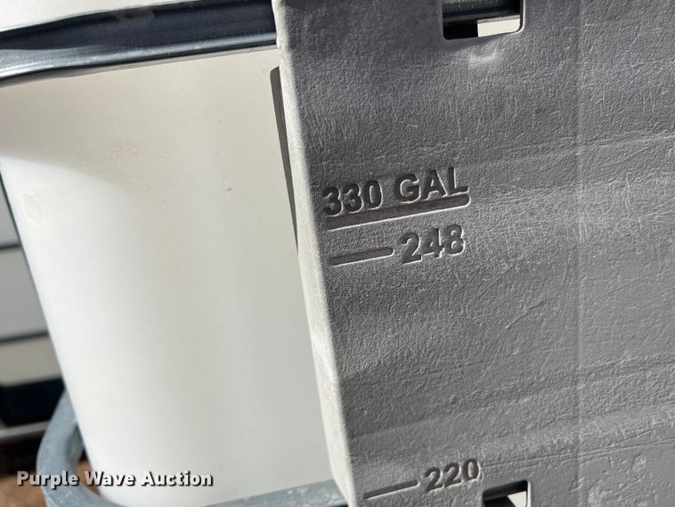 image for item LB9371 (13) 500 gallon poly tanks