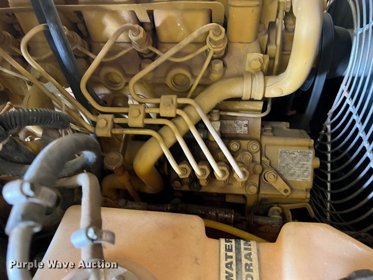 image for item LB9373 Sullair 185CA  air compressor