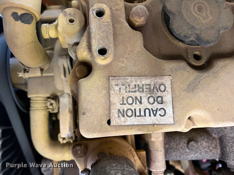 image for item LB9373 Sullair 185CA  air compressor