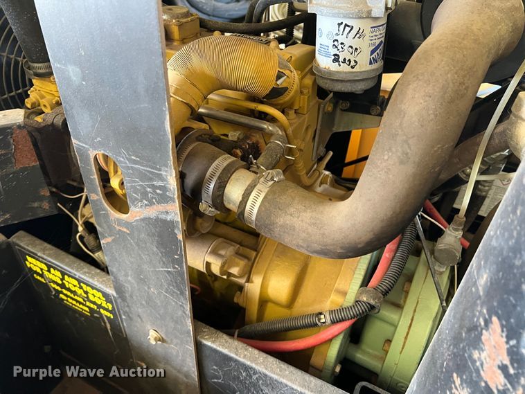 image for item LB9373 Sullair 185CA  air compressor