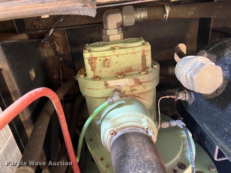 image for item LB9373 Sullair 185CA  air compressor