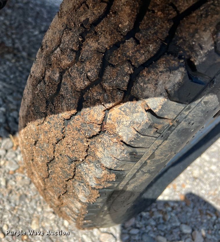 image for item LB9373 Sullair 185CA  air compressor