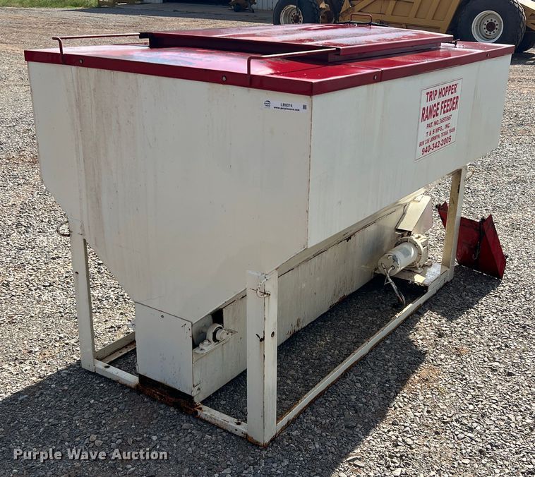 image for item LB9374 Trip Hopper  cake feeder