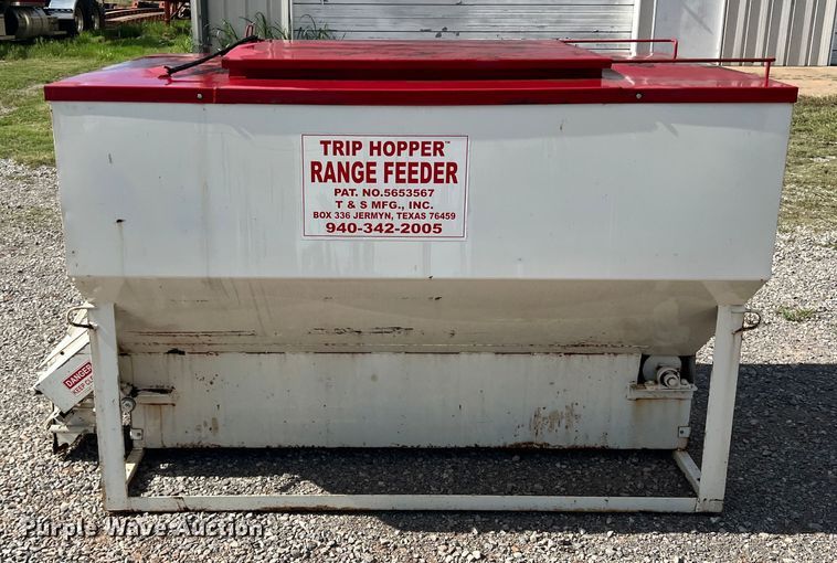 image for item LB9374 Trip Hopper  cake feeder