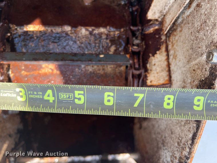 image for item LB9374 Trip Hopper  cake feeder