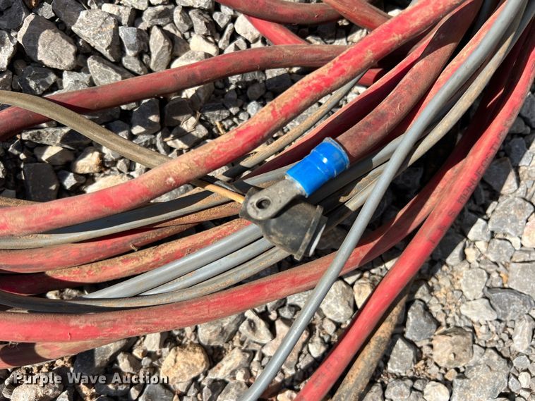 image for item LB9374 Trip Hopper  cake feeder