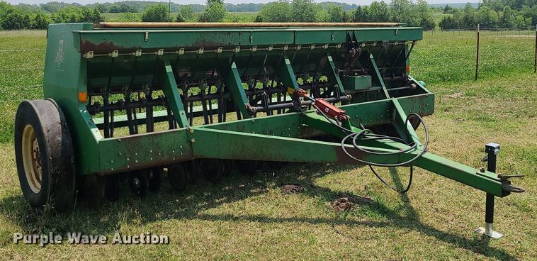 image for item LE9134 Great Plains Solid Stand 13  grain drill