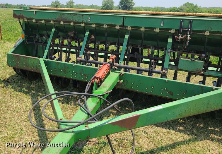 image for item LE9134 Great Plains Solid Stand 13  grain drill