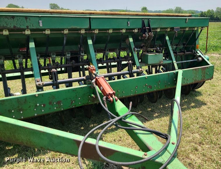 image for item LE9134 Great Plains Solid Stand 13  grain drill