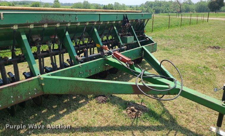 image for item LE9134 Great Plains Solid Stand 13  grain drill