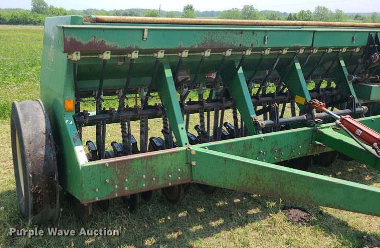 image for item LE9134 Great Plains Solid Stand 13  grain drill