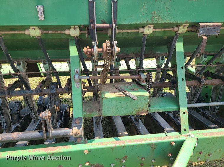 image for item LE9134 Great Plains Solid Stand 13  grain drill