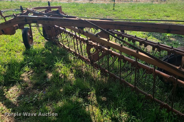 image for item LE9140 Allis Chalmers  hay rake