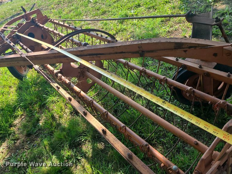 image for item LE9140 Allis Chalmers  hay rake