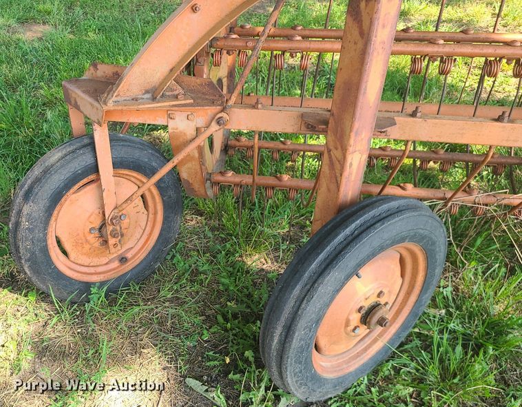 image for item LE9140 Allis Chalmers  hay rake