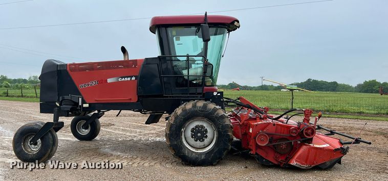 image for item LG9229 2006 Case IH WDX2302  windrower