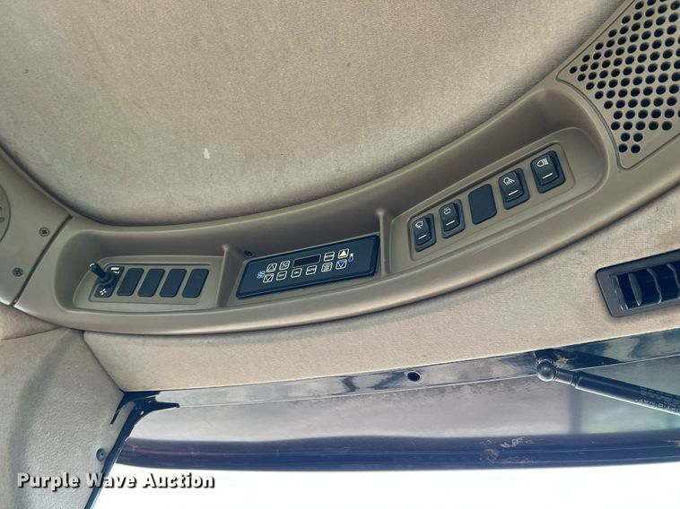 image for item LG9229 2006 Case IH WDX2302  windrower