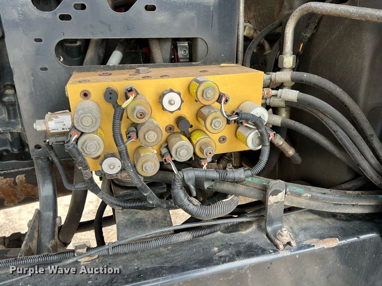 image for item LG9229 2006 Case IH WDX2302  windrower