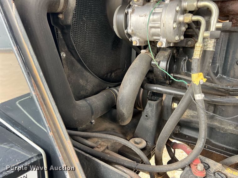 image for item LG9229 2006 Case IH WDX2302  windrower