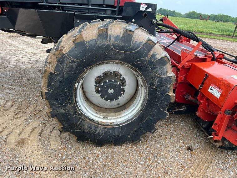 image for item LG9229 2006 Case IH WDX2302  windrower