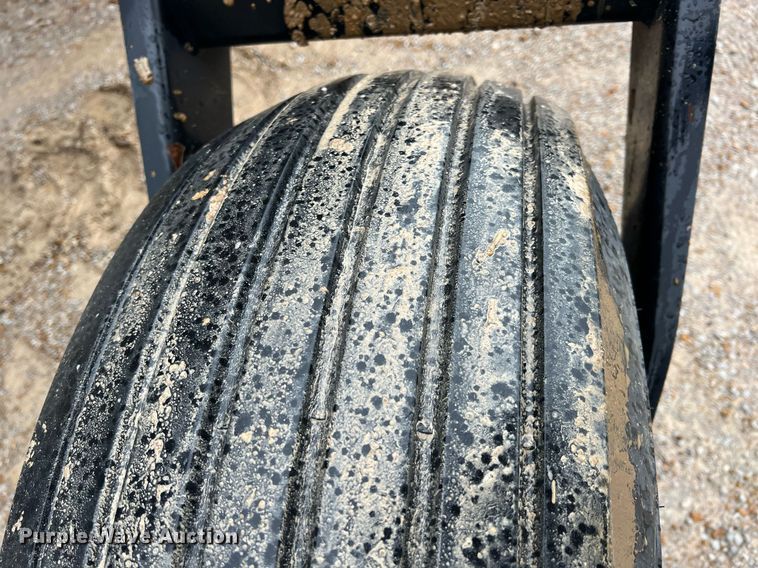 image for item LG9229 2006 Case IH WDX2302  windrower