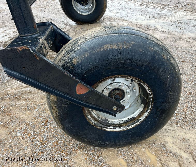 image for item LG9229 2006 Case IH WDX2302  windrower