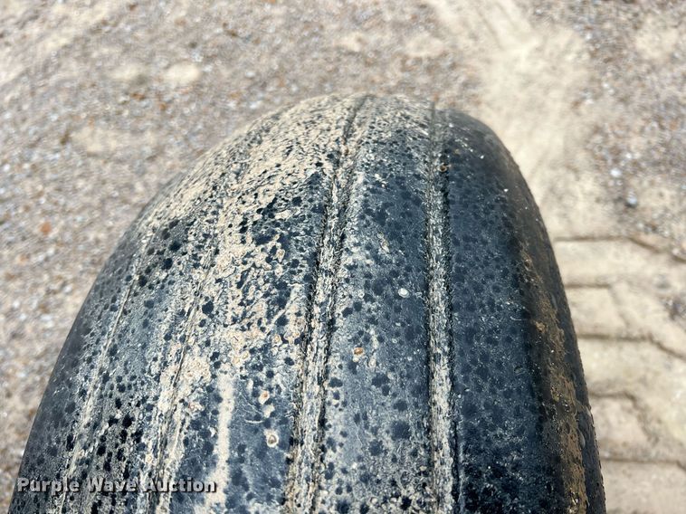 image for item LG9229 2006 Case IH WDX2302  windrower