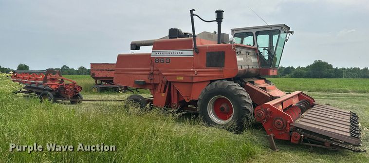image for item LG9246 1981 Massey Ferguson 860  combine