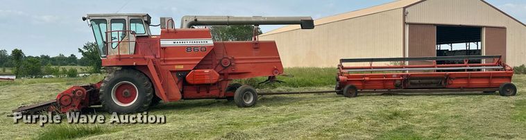 image for item LG9246 1981 Massey Ferguson 860  combine