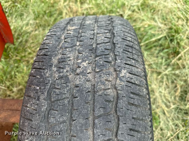 image for item LG9246 1981 Massey Ferguson 860  combine