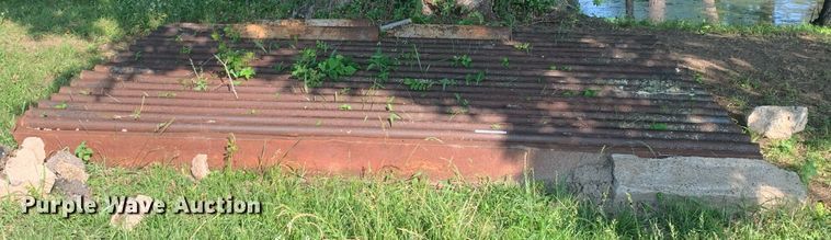 image for item LH9641 Cattle guard