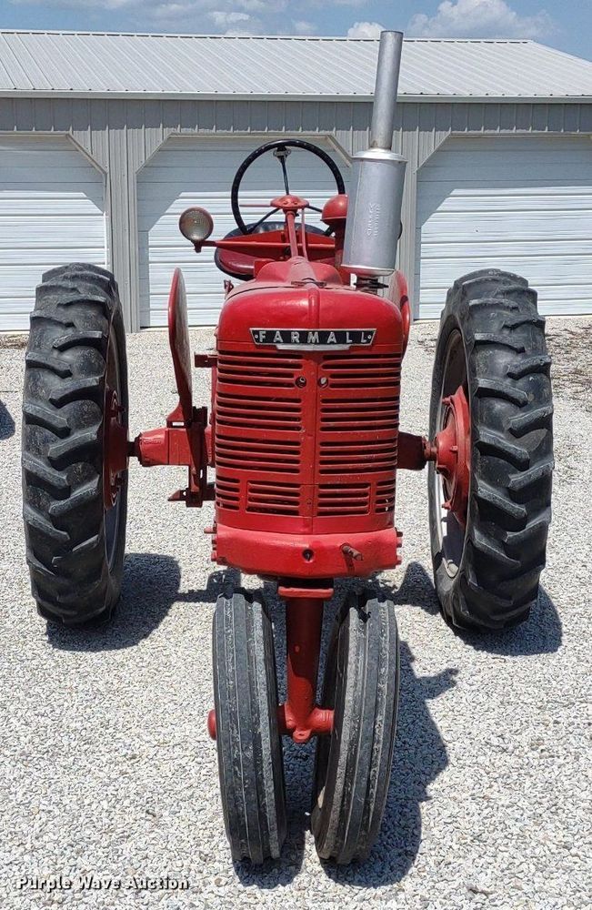 image for item LL9173 1943 McCormick Farmall H  tractor