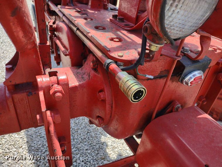 image for item LL9173 1943 McCormick Farmall H  tractor