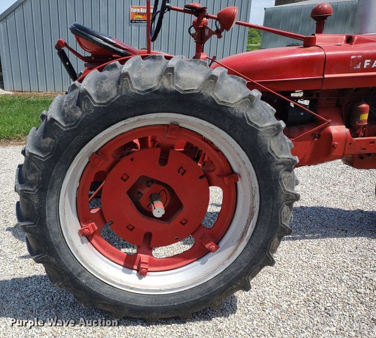 image for item LL9173 1943 McCormick Farmall H  tractor