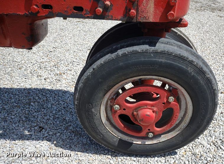 image for item LL9173 1943 McCormick Farmall H  tractor