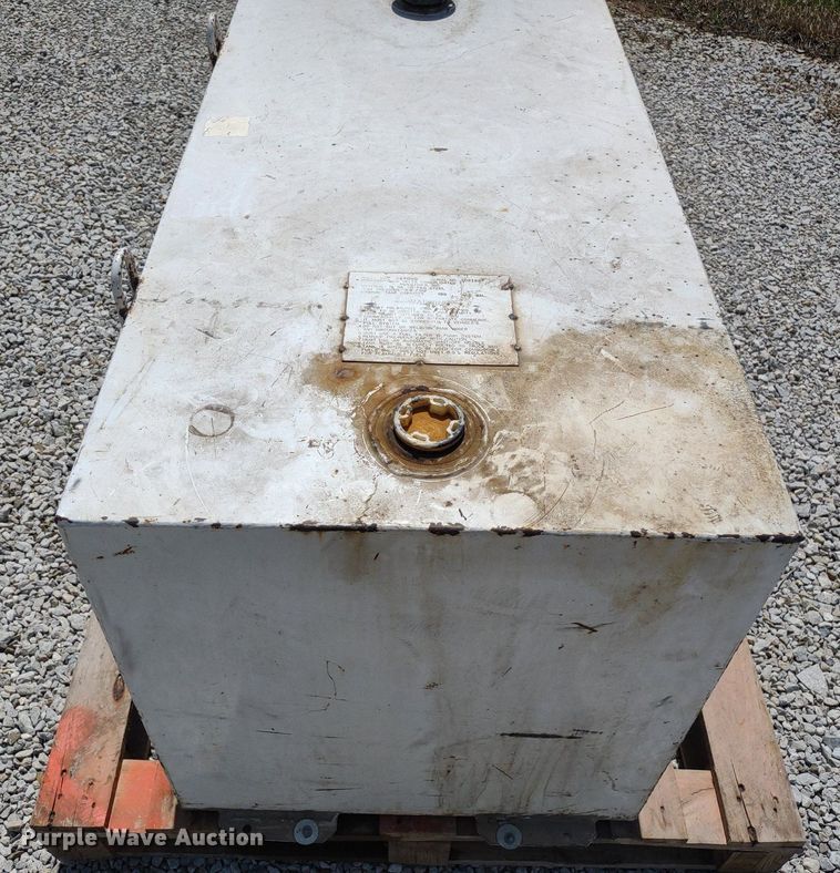 image for item LL9174 Delta 484000  fuel tank