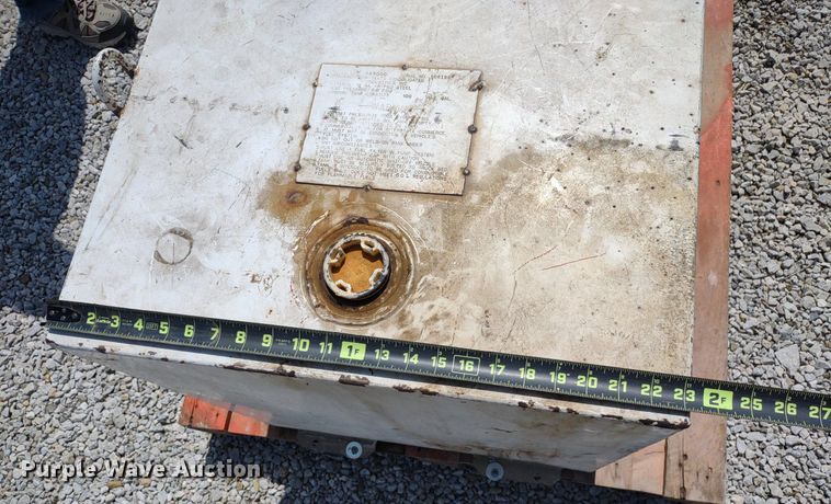 image for item LL9174 Delta 484000  fuel tank